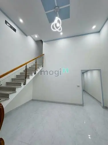 Bán Nhà 1 Trệt 1 Lửng Gần Trường Tiểu Học Tân Phong