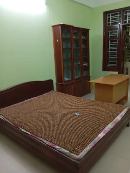 Cho Thuê Nguyên Tầng 02 Phòng Ngủ Riêng Biệt Tại Ngõ 120 Yên Lãng, Thịnh Quang, Đống Đa