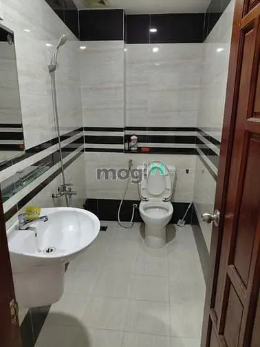 Bán Nhà Kế Trục Đường Phan Đăng Lưu - Nhà Xây Tâm Huyết - Hẻm Xe Ô Tải