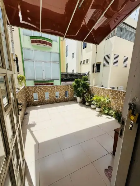 Trống 1 Phòng Lầu 2 Ban Công Thoáng Mát, Dọn Vào Ở Ngay !!!