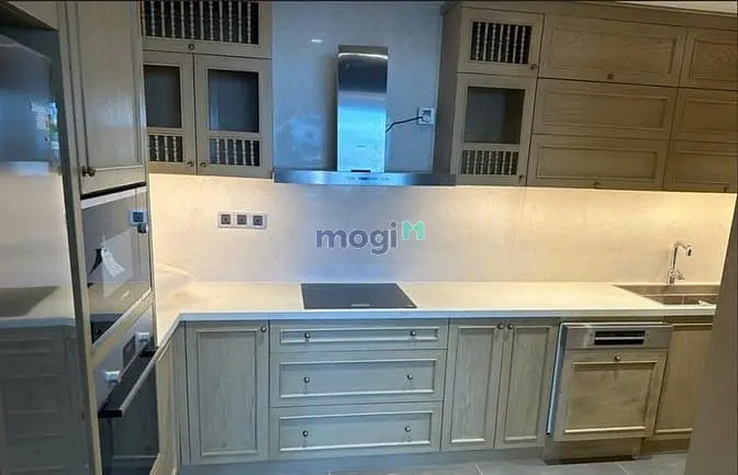 Cần Bán Penhouse Serenity Sky Villas Q.3 - 418M2 - 5Pn 6Wc - 105 Tỷ