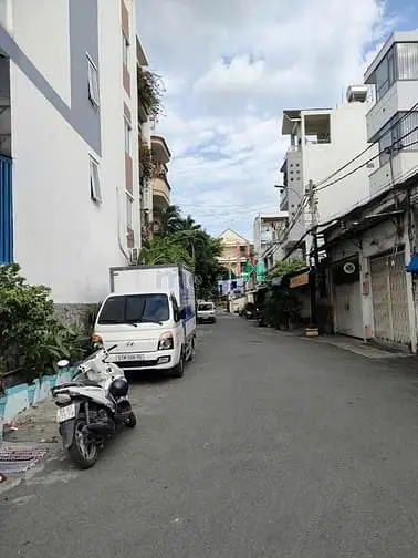 Cho Thuê Nhà Góc 2 Mt Kinh Doanh Tốt 135/ Kinh Dương Vương P12, Q6