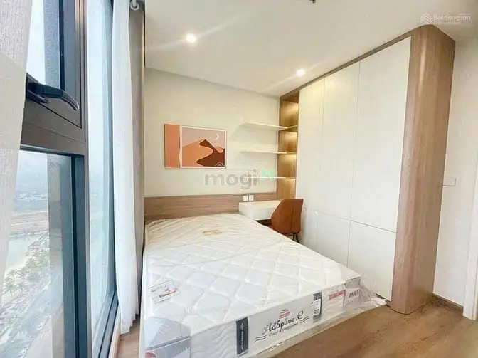 Tôi Chính Chủ Bán Căn 2Pn+1, Dt 64M2, Nội Thất Và View Hồ Cực Đẹp,