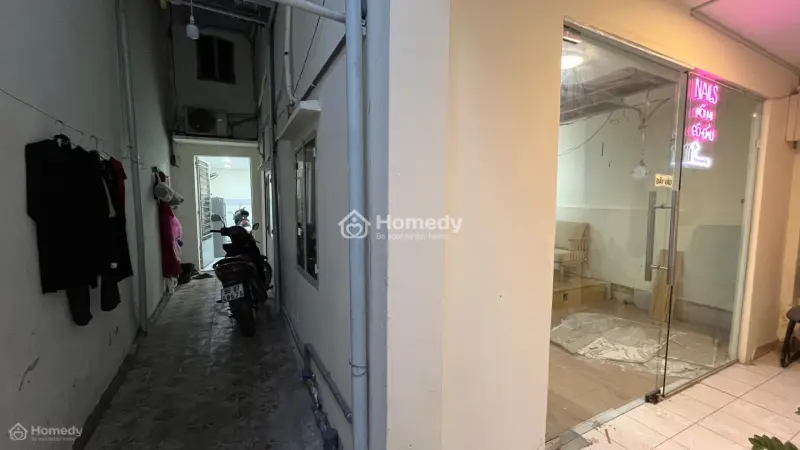 Nhà 68M2 (5,5X12,5) Nở Hậu Sát Vách Quận 1 Cần Bán!