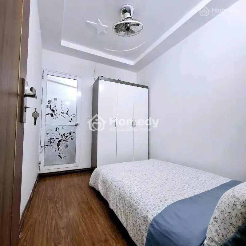 Hoàng Ngân - 2.4 Tỷ Nhà Đẹp Full Nội Thất - Ngõ Oto - Cạnh Hồ