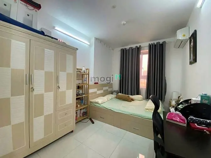 Giá 12Tr/Th, C/H Harmona, Trương Công Định, Tb: 81M2, 2P Ngủ, 2Wc