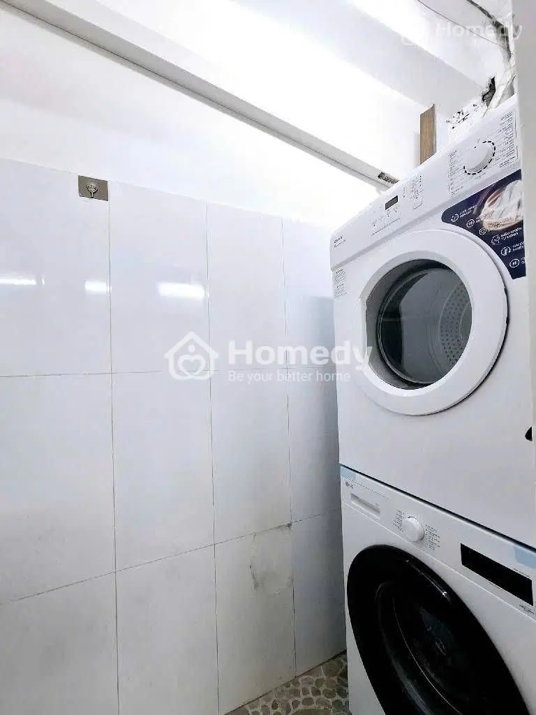 Hoàng Ngân - 2.4 Tỷ Nhà Đẹp Full Nội Thất - Ngõ Oto - Cạnh Hồ