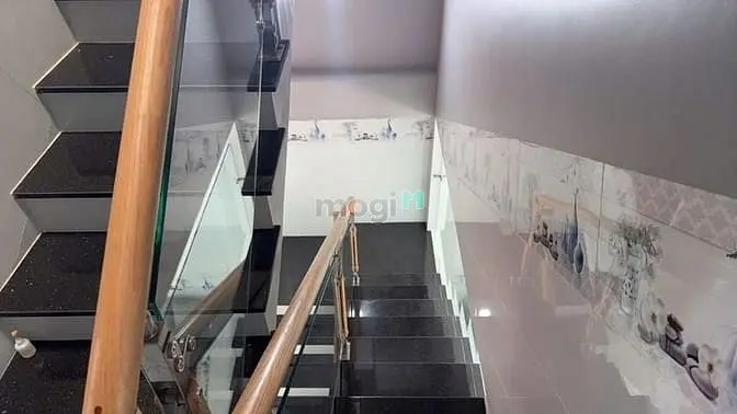 Bán Nhà Đẹp 3 Tầng Hẻm Xe Hơi 6M - 50.6M2 - 4Pn - Tam Đa, Long Trường