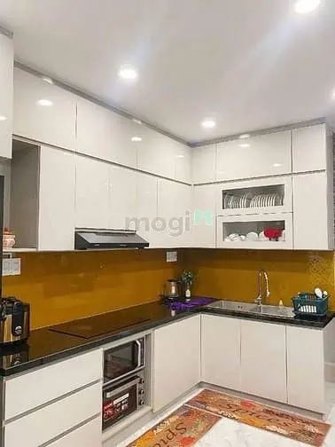 Nhà Mới Cứng 3 Lầu St Hẻm 7M Hòa Bình 4X10M Xây Ful 3Pn 3Wc Giá 5.7 Tỷ