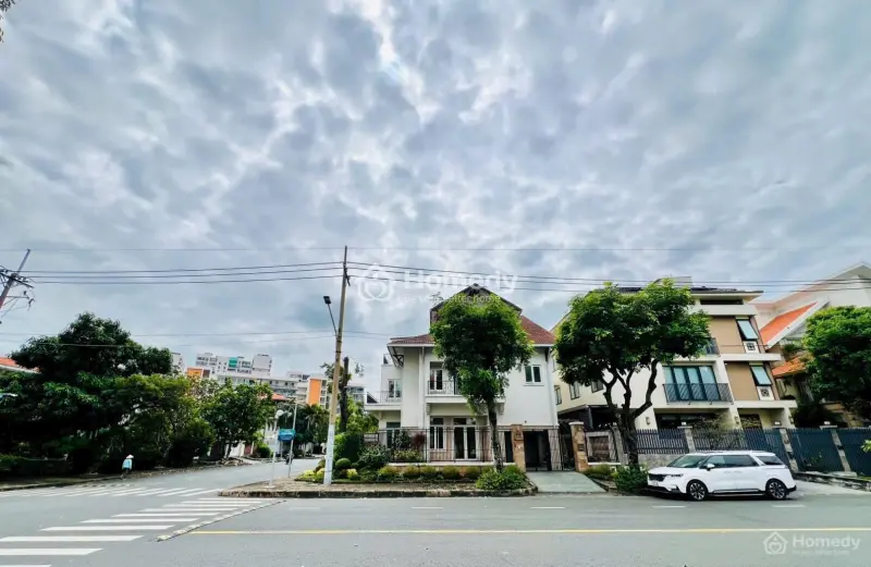 Cần Cho Thuê Villas Đơn Lập Khu Cảnh Đồi Tại Đô Thị Phú Mỹ Hưng 📍Vị Trí Góc 2 Mặt Tiền Trung Tâm