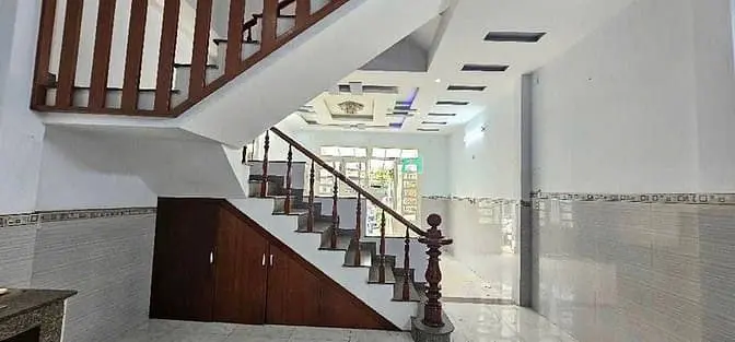 Nhà Ngang Lớn Hẻm Nhựa Thông Xe Hơi 8M Gò Dầu 6X13M 2 Tầng Giá 7.5 Tỷ