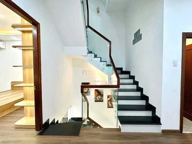 Nhà Đẹp[ Hẻm 7M Xe Hơi Lê Văn Phan 4X16 64M2 Vuông 4 Tầng St Giá 7.1T