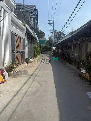 Bán Nhà Hẻm Xe Hơi Đường 160 Lã Xuân Oai 61.6M2 (4.5M X 13.7M) 2 Tầng