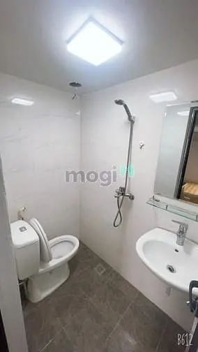 Ccmn 2 Không Gian Ngủ Full Đồ, Có Gác, Cửa Sổ Ngay 21 Lê Văn Lương