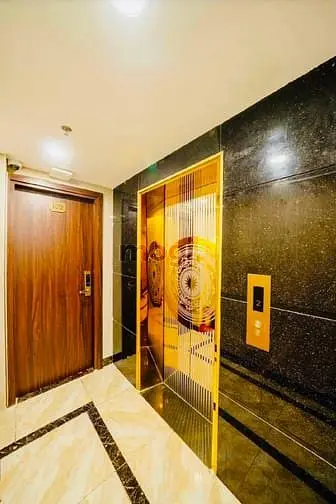 Bán Khách Sạn Đẹp 6 Lầu Thang Máy (5X27) 420 Nguyễn Văn Khối P9 Gò Vấp