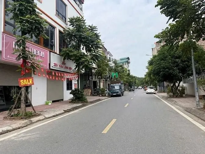 Bán Đất Hoà Lạc, View Hồ, Cách Đh Fpt 2Km, Cách Đhqg 2Km, Ql 21 400M