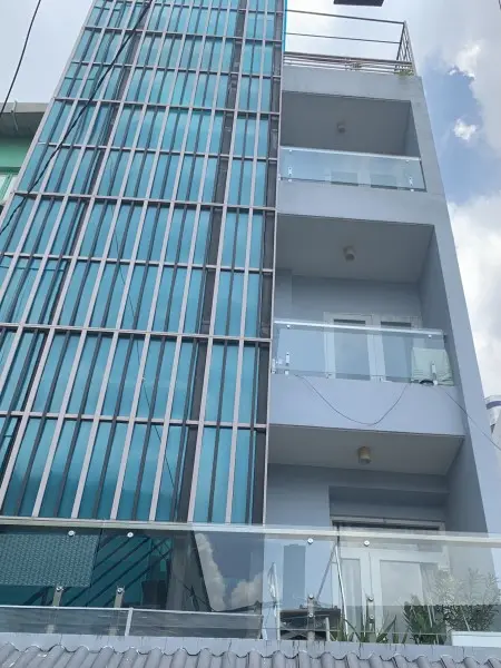 Phòng Ban Công 35M2 Khánh Hội Q.4