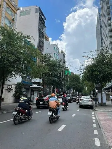 Bán Nhà Mt Lê Thánh Tôn, P. Bến Nghé, Q1, Dt 4X20M, 3 Lầu, Hđt 160Tr