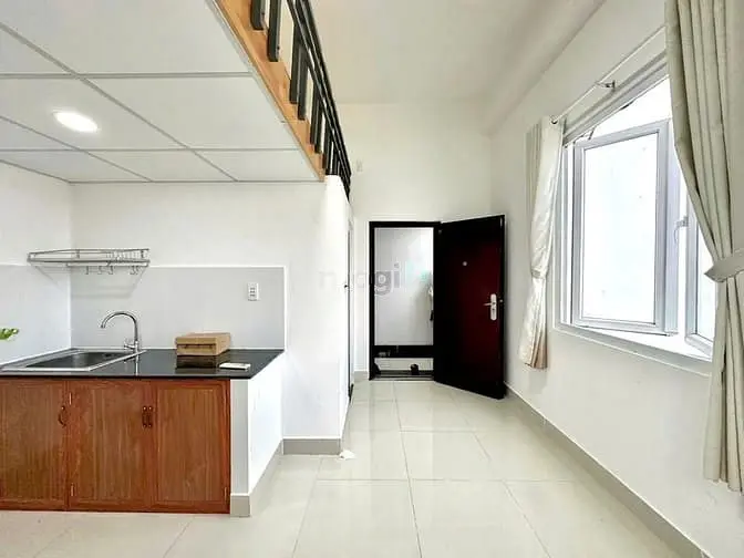 Duplex Gác Cao Nhà Mới Cửa Sổ Thoáng Ánh Sáng Tự Nhiên Giá Rẻ