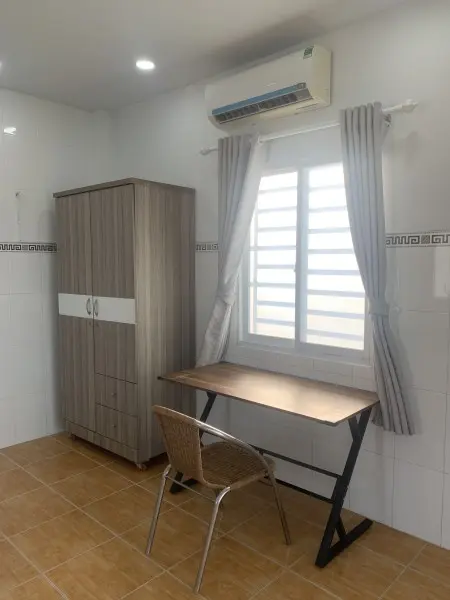 Phòng Ban Công 35M2 Khánh Hội Q.4