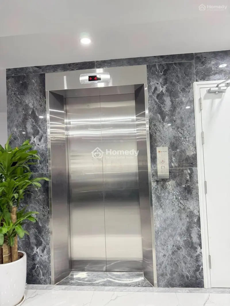 Mặt Nhà Ngõ 76 Trần Thái Tông, Cầu Giấy 139M2, Giá: 90 Tỷ, Mt: 12M, 3 Tầng Cũ, Vỉa Hè 5M