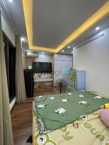 Gấp Nhà Đẹp Đầu Ngõ Trương Định, Hbt Giá 9 Tỷ, 35M2X5T, Ngõ Gần