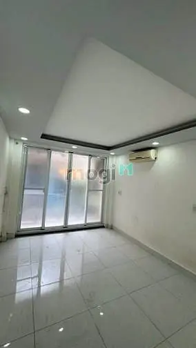 Q1 - Trần Hưng Đạo- Hẻm Ô Tô Thông-3 Tầng Kiên Cố 4Pn- Giá Tốt