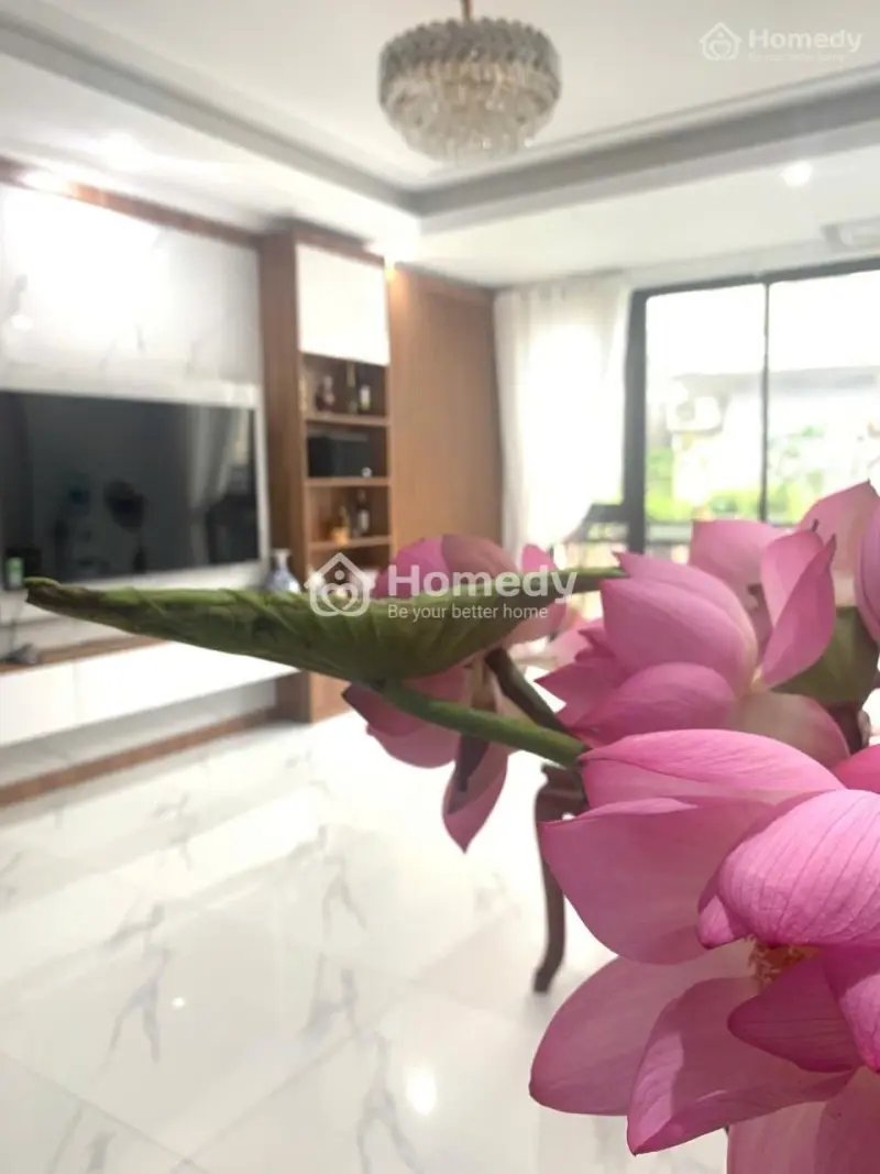 Rẻ Nhất Khu Vực, Nhà Đẹp Ở Ngay, Gần Hồ, Ô Tô, 40M Mặt Tiền 4M