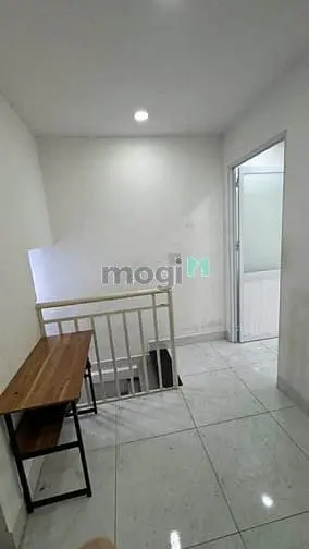 Q1 - Trần Hưng Đạo- Hẻm Ô Tô Thông-3 Tầng Kiên Cố 4Pn- Giá Tốt