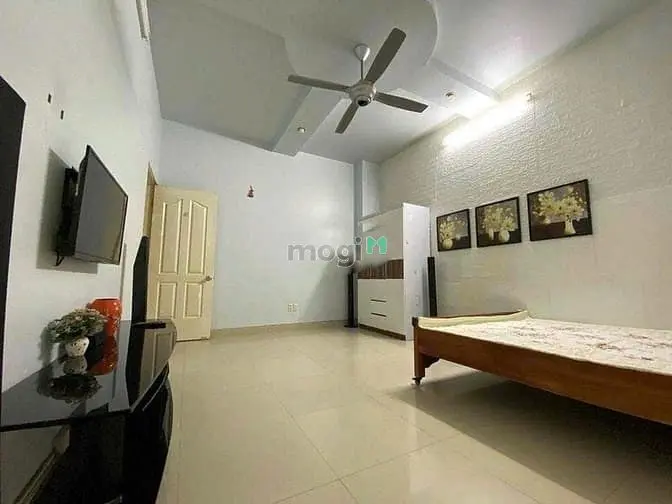 Cho Thuê Nhà Ngõ 16 Huỳnh Thúc Kháng 55M X5T Ô Tô Đỗ Cửa