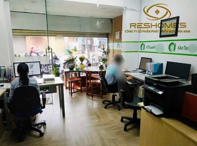 Cho Thuê Mặt Bằng Góc 2 Mặt Tiền Đường Phan Trung Chỉ 20 Triệu/Tháng