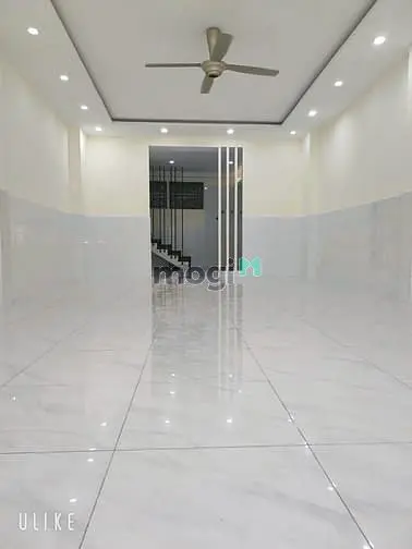 Q3- Trần Quang Diệu- 64M2- Sát Mặt Tiền - Ngang Gần 5M Dt 20Tr/Th