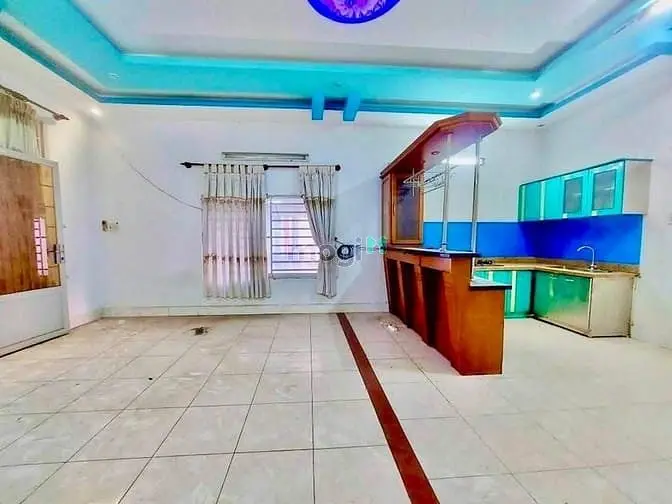 Gần Etown Cộng Hoà - Tân Bình 85M2 (4.9X18M) - 3 Tầng - 8 Pn