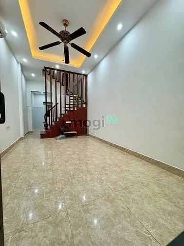 Nhà Vương Thừa Vũ. Thanh Xuân. Dt 50M2. Mt 3.5M. 4 Tầng. Giá 10.1 Tỷ.