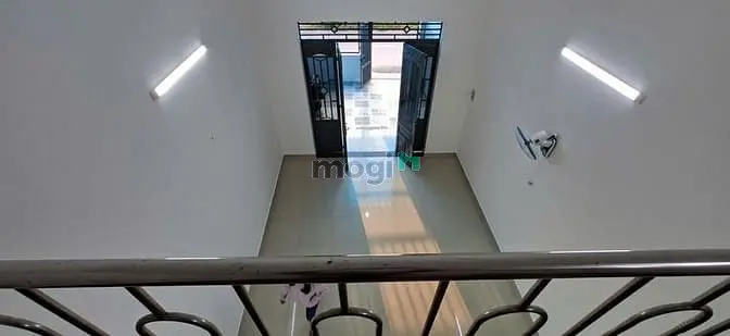 Cho Thuê Nhà Nguyên Căn Mặt Tiền Đường 9 Tam Đa, 3Pn - 73.7M2