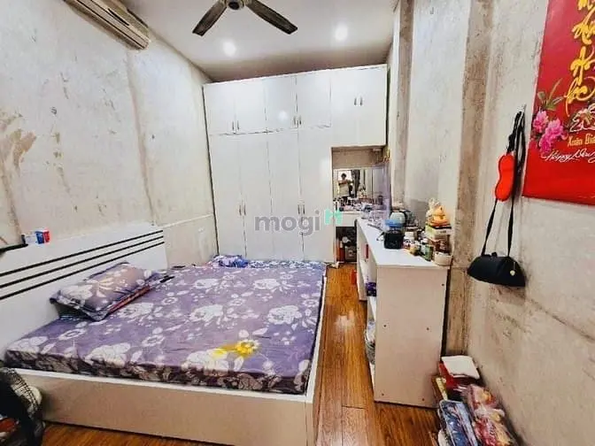 Thái Thịnh – Đống Đa – Ô Tô – 158 M2 – 2 Tầng – Mt 4 M – Giá 37.8 Tỷ.