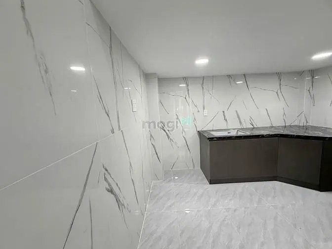 Hot! Nhà Đẹp Ở Liền 3 Tầng Mặt Tiền Hẻm 4M Huỳnh Tấn Phát, Quận 7