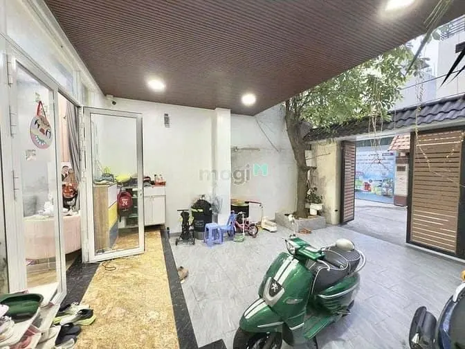 Cho Thuê Nhà 6.1X18 2 Tầng Full Nt Đường Bạch Đằng, Phường 2, Tân Bình