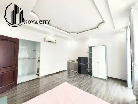 Chính Chủ Cho Thuê Mới Tinh Ban Công View Đẹp Có Thang Máy