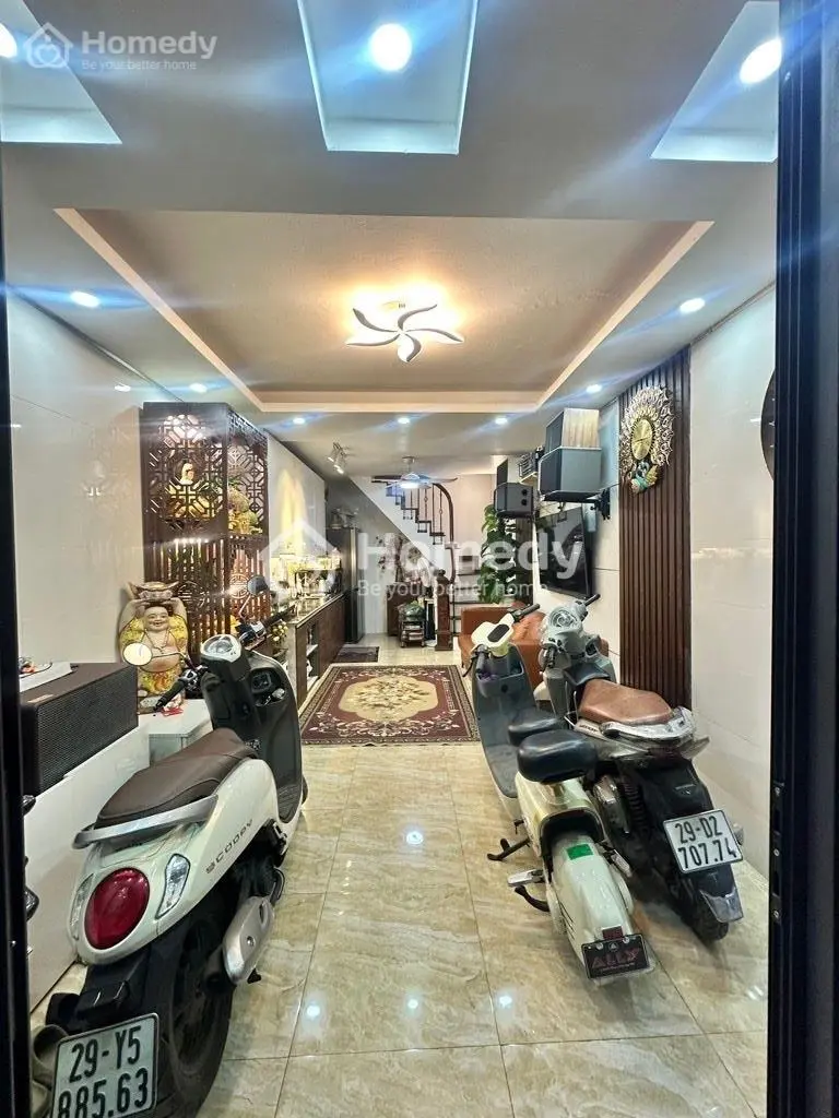 Chỉ 6Tỷ35-Nhà Đẹp Phố Hồng Mai-30M2 X 4Tầng-Nội Thất Sang Trọng-Trước Nhà Sh Quay Đầu-10M Ra Ôtô