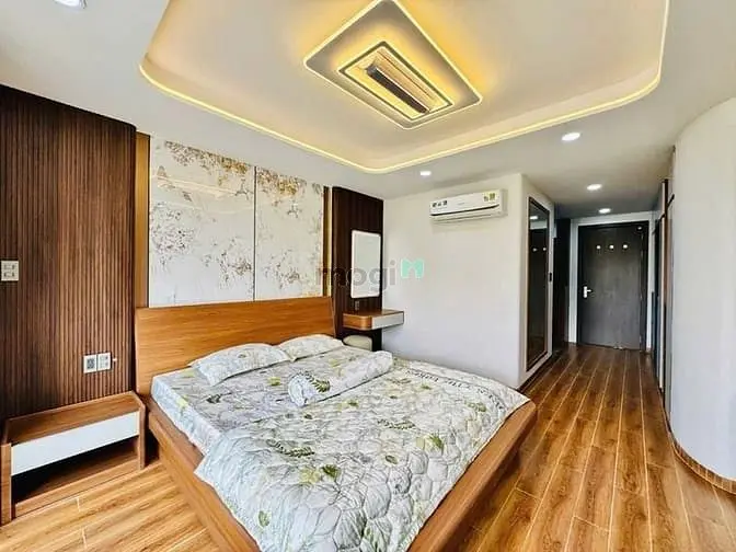 Thang Máy , Hẻm Xe Tải Tránh Nhau, Phân Lô Cao Cấp , Có Gara Oto Trong