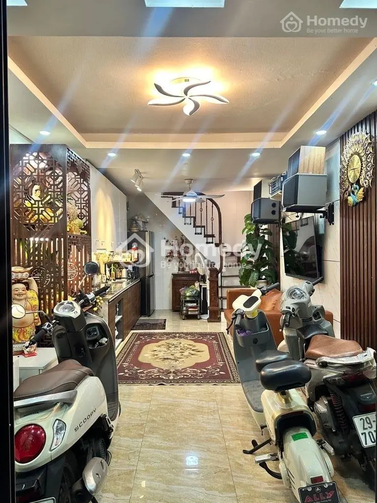 Chỉ 6Tỷ35-Nhà Đẹp Phố Hồng Mai-30M2 X 4Tầng-Nội Thất Sang Trọng-Trước Nhà Sh Quay Đầu-10M Ra Ôtô