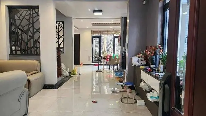 Bán Biệt Thự Vip Tây Nam Linh Đàm, Vị Trí Thoáng Mát, 210M, Mt 10M