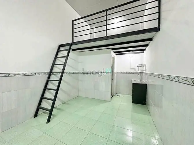 Cho Thuê Phòng Trọ Gác Cao, Cực Thoáng – Đường Đông Bắc (Quận 12)