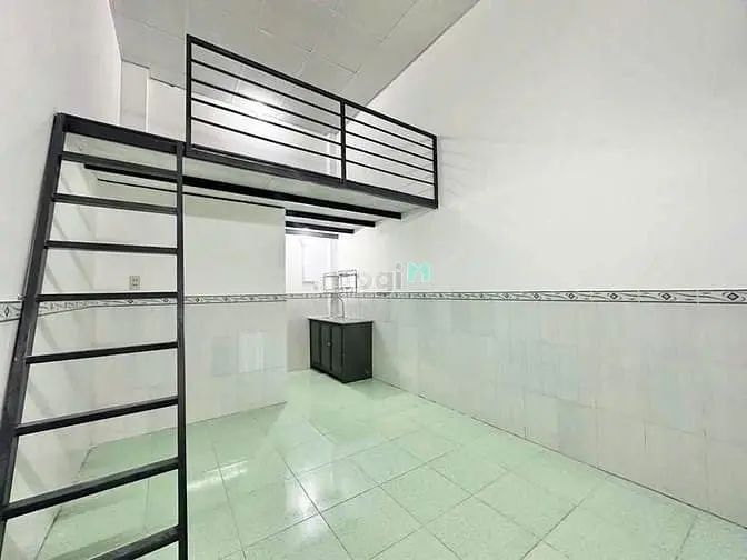 Cho Thuê Phòng Trọ Gác Cao, Cực Thoáng – Đường Đông Bắc (Quận 12)