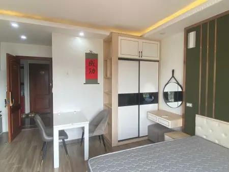 Cho Thuê Apartment Tại Trích Sài, Tây Hồ Full Thất Cao Cấp. Ban Công View Toàn Mặt Hồ Tây. Chỉ 7.5Tr