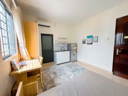 Chdv, Lê Hồng Phong, P12, Q10. 5Tr5/Tháng.22M2, Có Cửa Sổ.