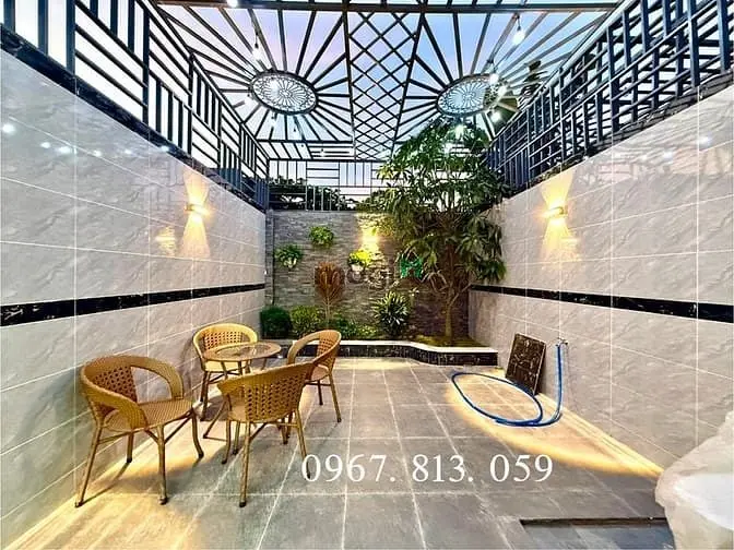 Nhà Đường Thông, Bên Trường Học, Dt:4X25M, Trệt, 3Lầu, Sân Ô Tô, 4Pn,