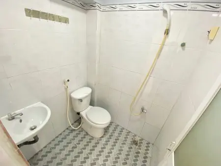 Chính Chủ Cho Thuê Kiot Trệt Có Gác Máy Lạnh Giờ Giấc Tự Do.có Thể Ở/ Kinh Doanh Online/ Làm Văn Ph