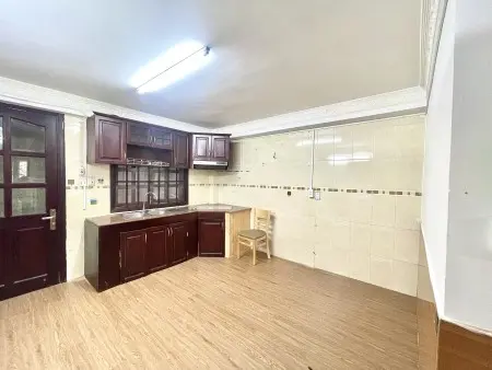 Căn Hộ Giá Tốt Full Nội Thất Ở Ngay Đầu Đường Trần Não Quận 2